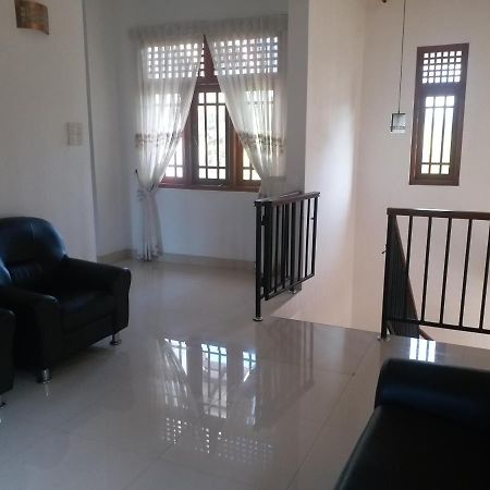 Hotel Red Rose Negombo Exterior photo