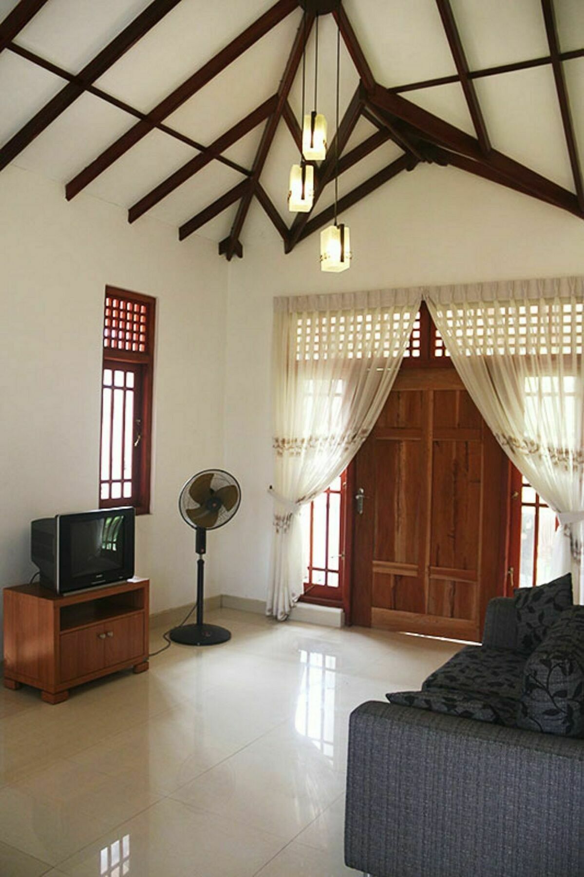 Hotel Red Rose Negombo Exterior photo