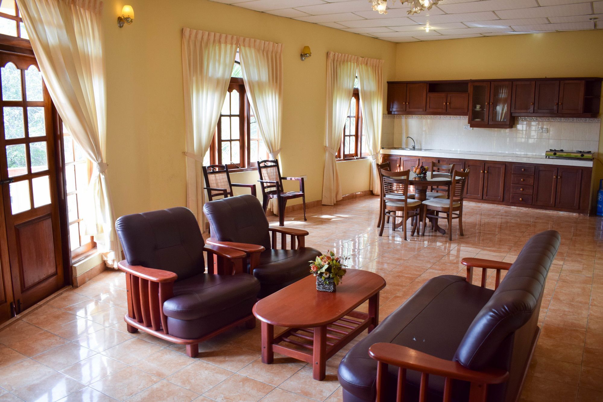 Hotel Red Rose Negombo Exterior photo